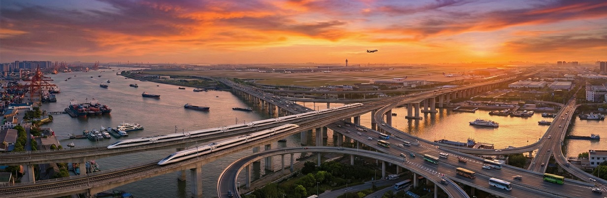 Travel Logistics and Transit hub guide for smoother trips