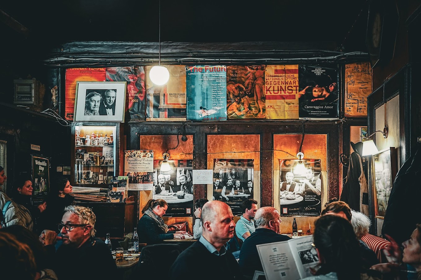 Austria: coffeehouse calm, transport rhythm, and day-to-day pacing