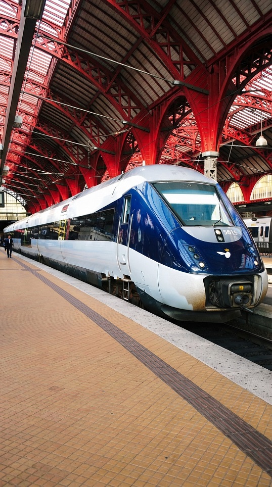 A clean train platform in Northern Europe