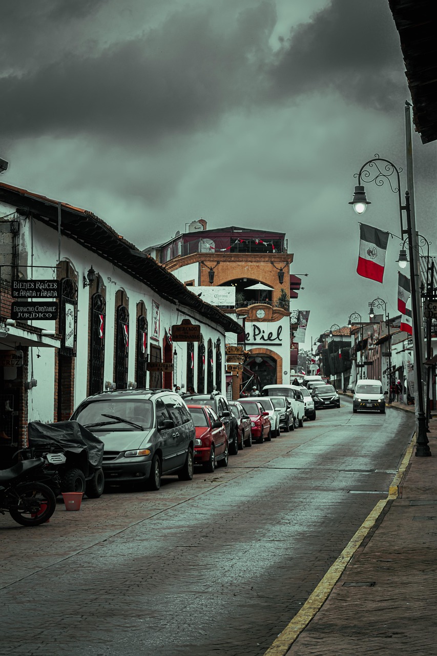 A vibrant Mexico travel scene