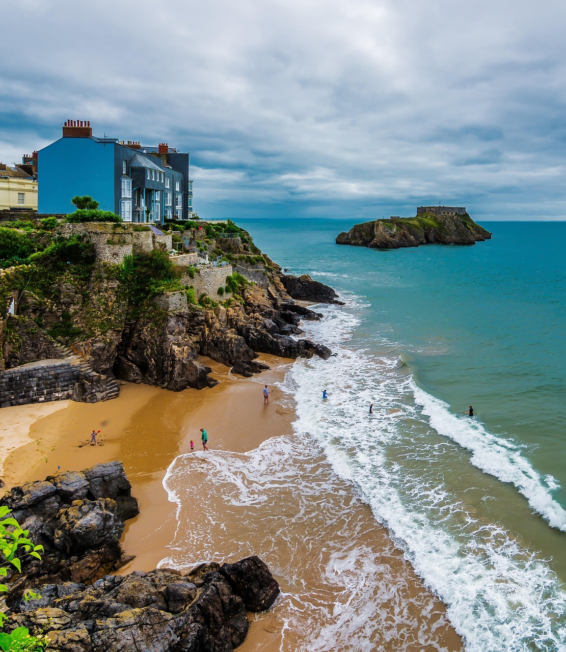 Wales: Pembrokeshire Coast calm — cliffs, coves, and harbor-town rhythm