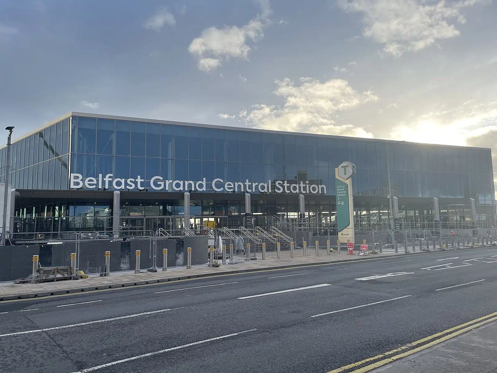 Northern Ireland transport and roads: rail links, coastal routes, and everyday movement