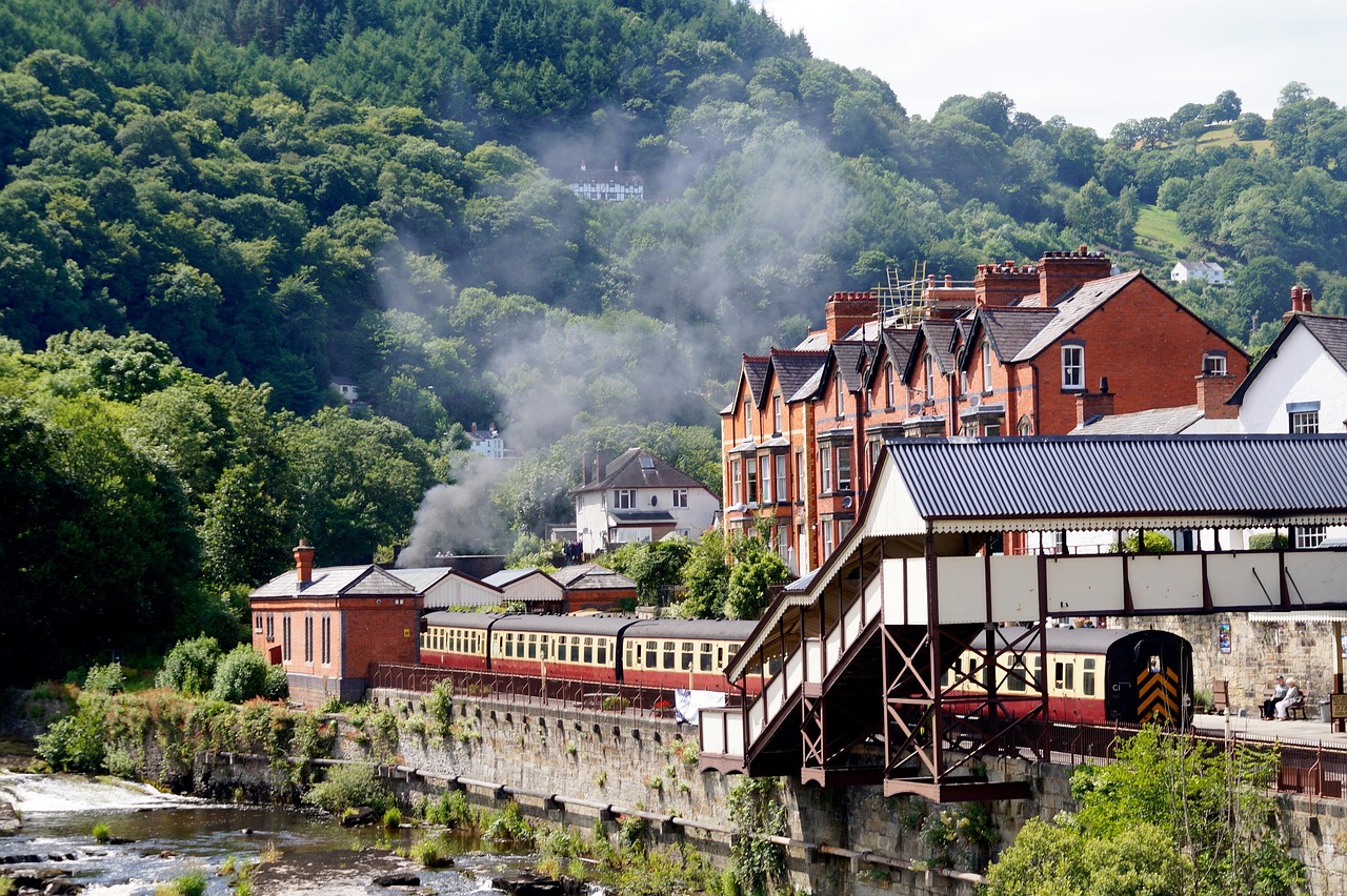 Wales transport and roads: rail stations, coastal roads, and everyday movement
