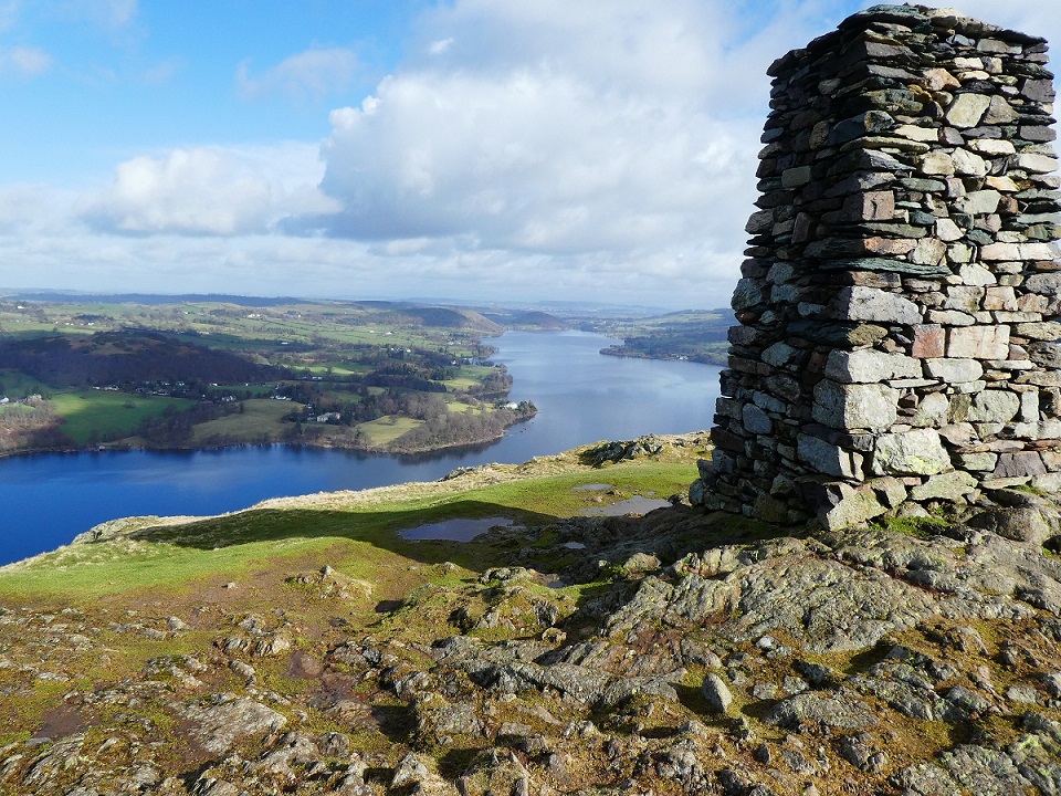 Lake District scenery for travellers choosing places to visit by landscape and quiet beauty